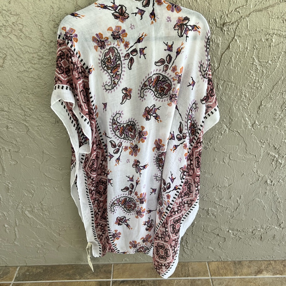 Asymmetrical White and Burgundy Kimono Top Relaxed Fit - Picture 2 of 10